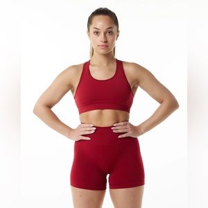 Alphalete revival bra- scarlet, small